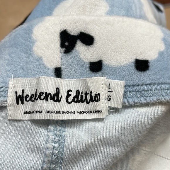 Sheep themed lounge leggings - Picture 6 of 8